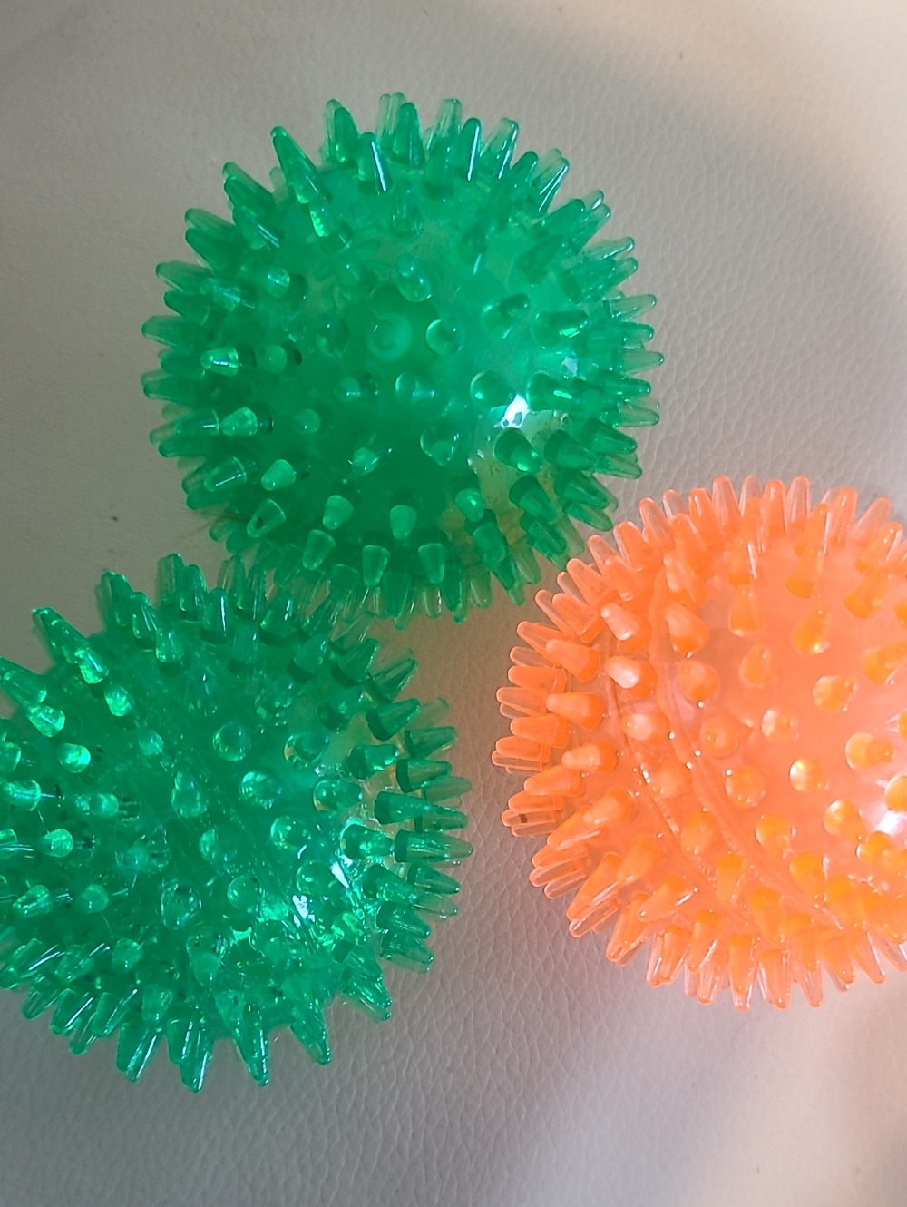 Spiky Massage & Fetch Dog Balls - Green and Orange - Picture 2 of 2